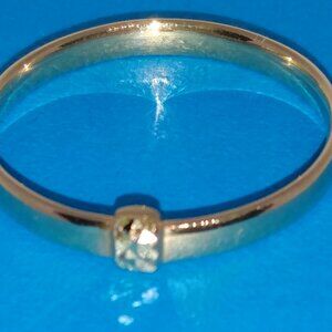 New, 10kt solid gold ring, size 6